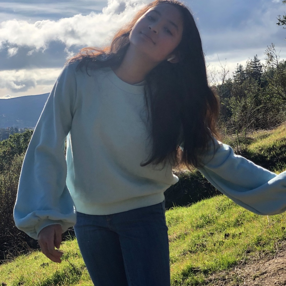 A New Day blue blouson sleeve sweatshirt